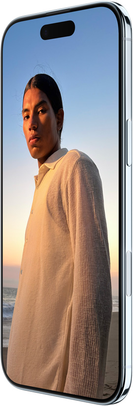 Tył obudowy iPhone’a Air w kolorze błękitnym, system aparatu głównego Fusion w wypukłej górnej części urządzenia